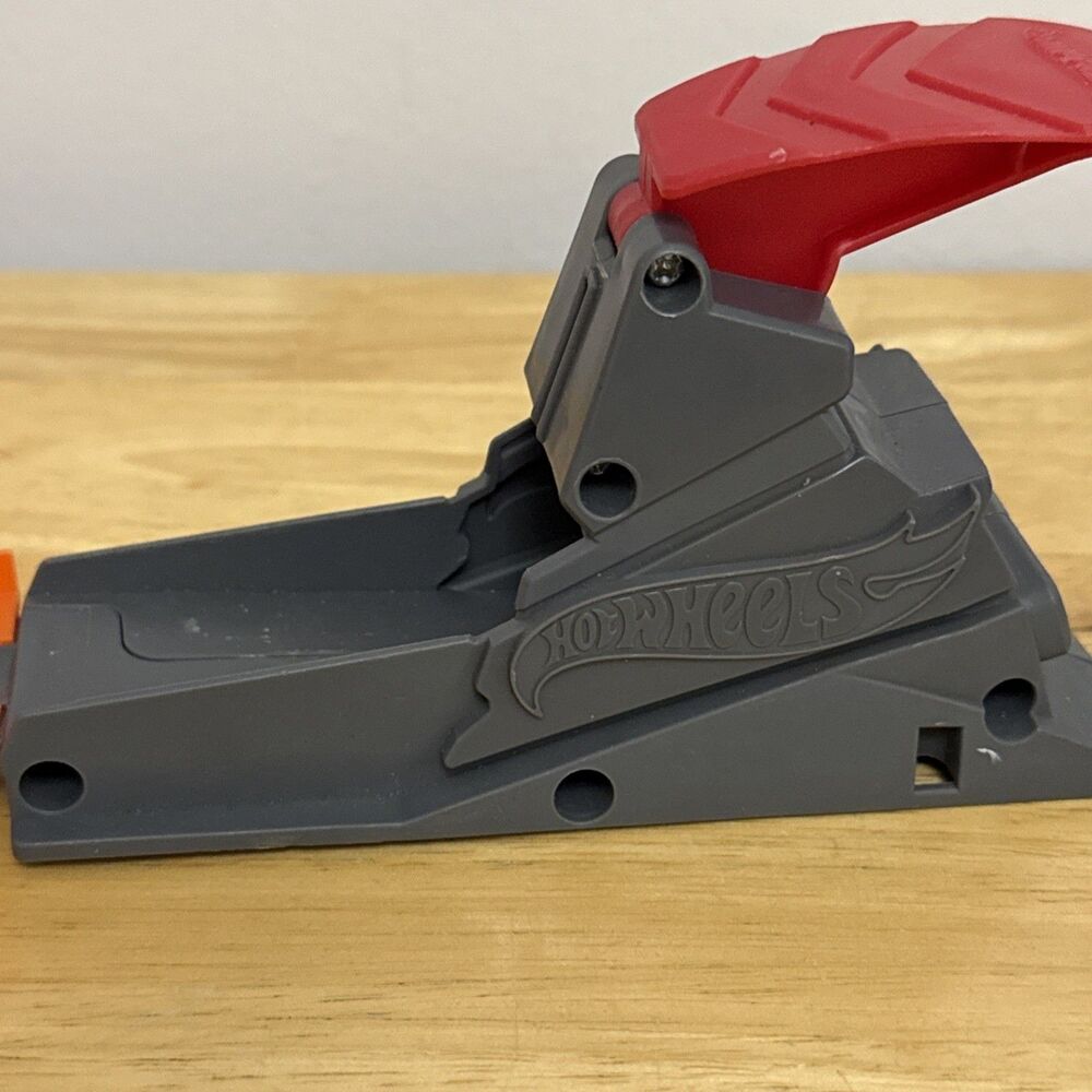 Mattel Hot Wheels Mixed Track Lot Connectors Ramps Launcher - Picture 4 of 12